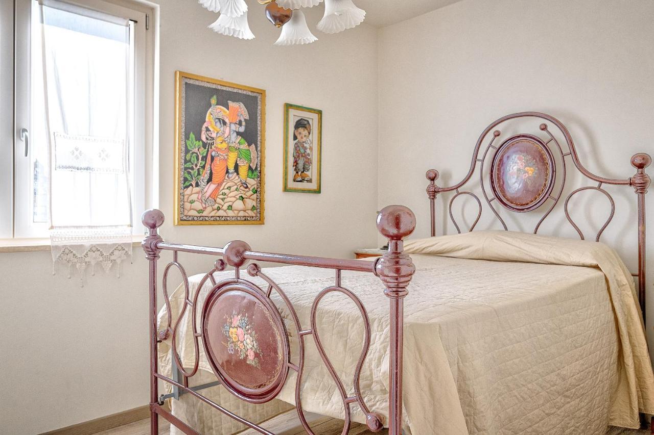 Villa Il Poggino - Modern House フォイアーノ・デッラ・キアーナ エクステリア 写真